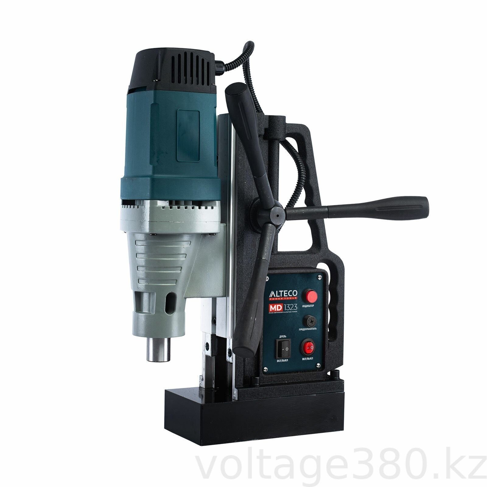 ALTECO магнитный Professional MD 1323