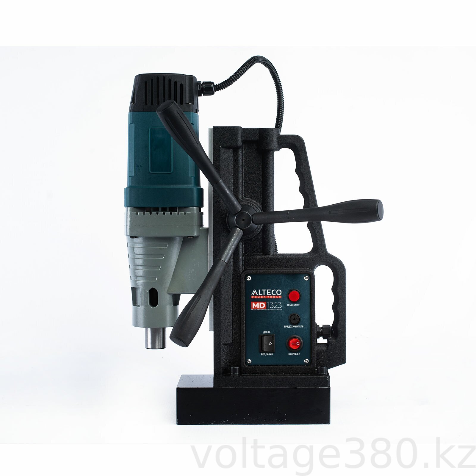 ALTECO магнитный Professional MD 1323